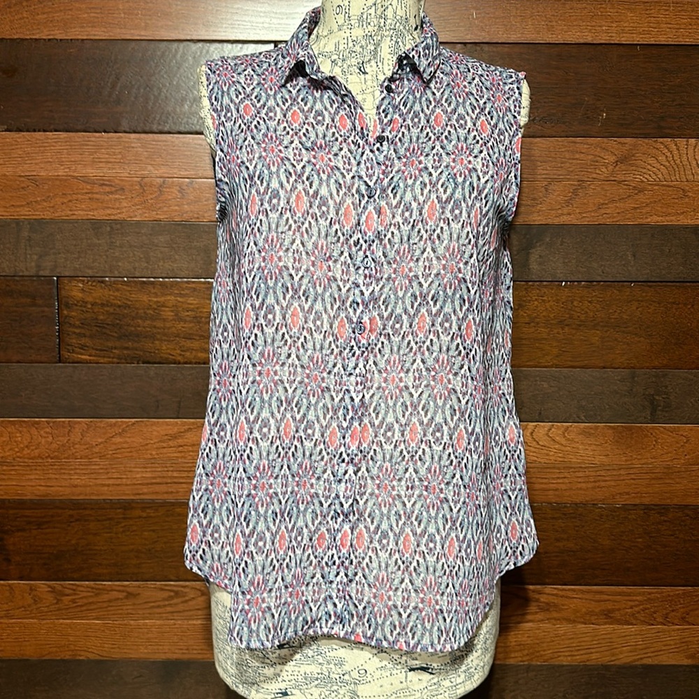 H&M Collared Sheer Purple Geometric Pattern Button Down Tank Top